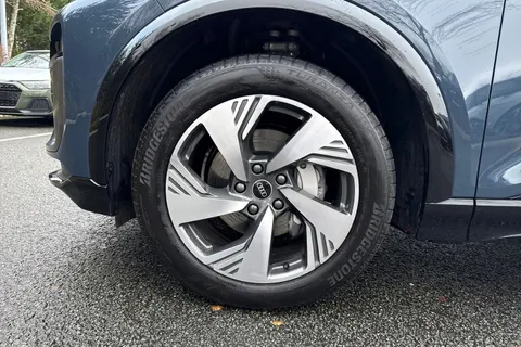 SV75HGE Audi Q6 E-Tron Q6 SUV S line e-tron performance 225,00 kW Thumbnail #7