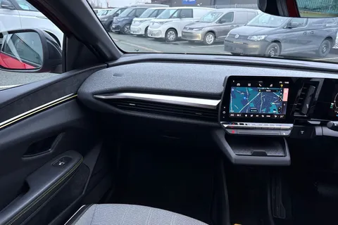 PN24OPM Renault Megane E-Tech 60kWh techno Auto 5dr (optimum charge) Thumbnail #20