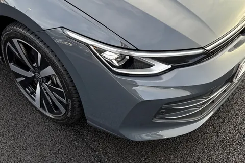 KW25EGY Volkswagen Golf 1.5 TSI 204 Style eHybrid 5dr DSG **18' CATANIA ALLOYS, PAN ROOF, WINTER PK Thumbnail #10