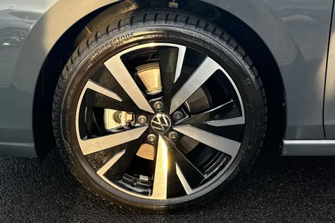 KW25EGY Volkswagen Golf 1.5 TSI 204 Style eHybrid 5dr DSG **18' CATANIA ALLOYS, PAN ROOF, WINTER PK Thumbnail #11