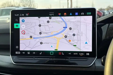 KW25EGY Volkswagen Golf 1.5 TSI 204 Style eHybrid 5dr DSG **18' CATANIA ALLOYS, PAN ROOF, WINTER PK Thumbnail #18