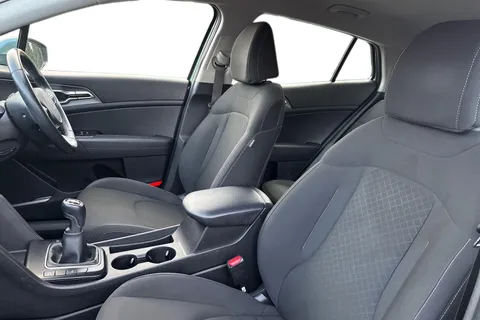 SC72HMU Kia Sportage 1.6 T-GDi 2 Euro 6 (s/s) 5dr Thumbnail #16