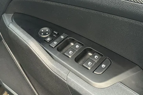 SC72HMU Kia Sportage 1.6 T-GDi 2 Euro 6 (s/s) 5dr Thumbnail #21