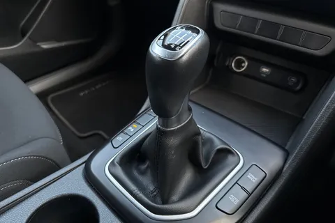 SC72HMU Kia Sportage 1.6 T-GDi 2 Euro 6 (s/s) 5dr Thumbnail #23