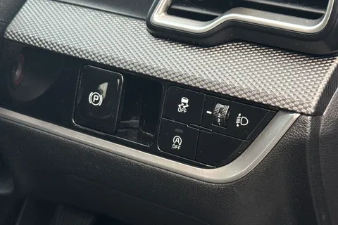 SC72HMU Kia Sportage 1.6 T-GDi 2 Euro 6 (s/s) 5dr Thumbnail #31