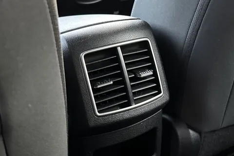 SC72HMU Kia Sportage 1.6 T-GDi 2 Euro 6 (s/s) 5dr Thumbnail #35