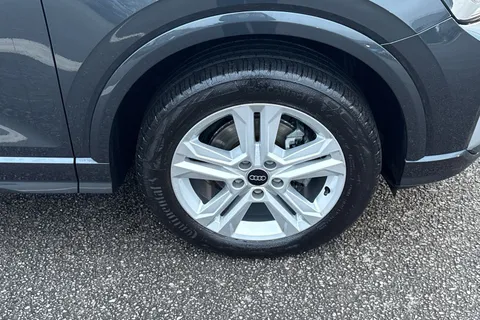 DG24BXU Audi Q2 Sport 35 TFSI  150 PS 6-speed Thumbnail #12