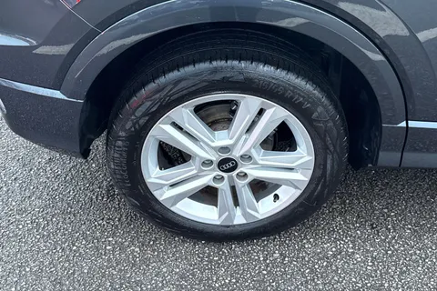 DG24BXU Audi Q2 Sport 35 TFSI  150 PS 6-speed Thumbnail #13