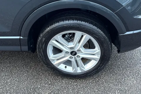 DG24BXU Audi Q2 Sport 35 TFSI  150 PS 6-speed Thumbnail #14