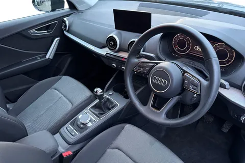 DG24BXU Audi Q2 Sport 35 TFSI  150 PS 6-speed Thumbnail #15