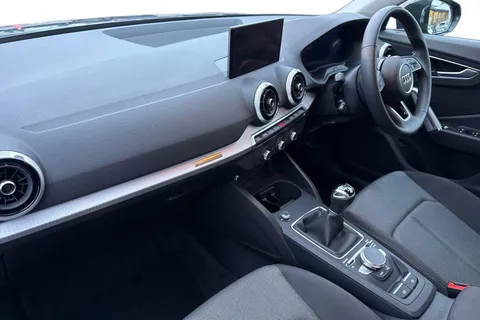 DG24BXU Audi Q2 Sport 35 TFSI  150 PS 6-speed Thumbnail #16