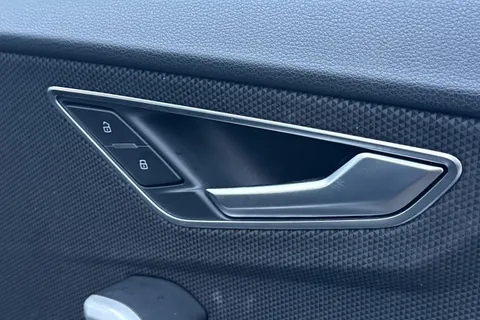 DG24BXU Audi Q2 Sport 35 TFSI  150 PS 6-speed Thumbnail #22