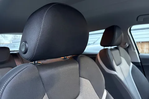 DG24BXU Audi Q2 Sport 35 TFSI  150 PS 6-speed Thumbnail #25