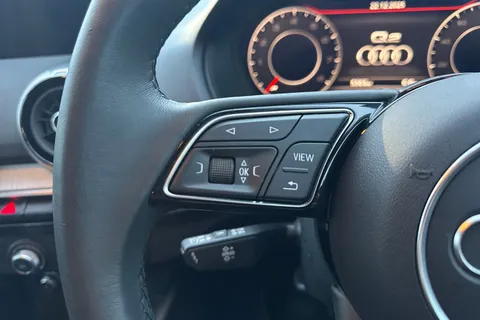 DG24BXU Audi Q2 Sport 35 TFSI  150 PS 6-speed Thumbnail #27