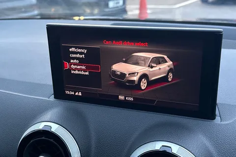 DG24BXU Audi Q2 Sport 35 TFSI  150 PS 6-speed Thumbnail #32