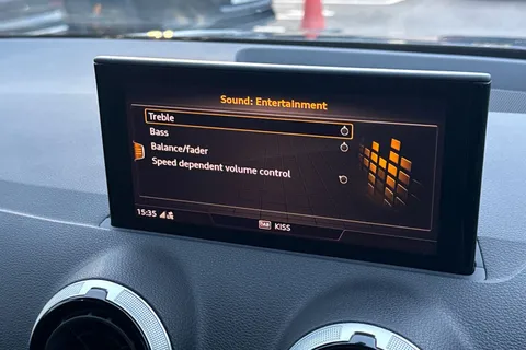 DG24BXU Audi Q2 Sport 35 TFSI  150 PS 6-speed Thumbnail #36