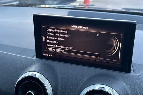 DG24BXU Audi Q2 Sport 35 TFSI  150 PS 6-speed Thumbnail #44