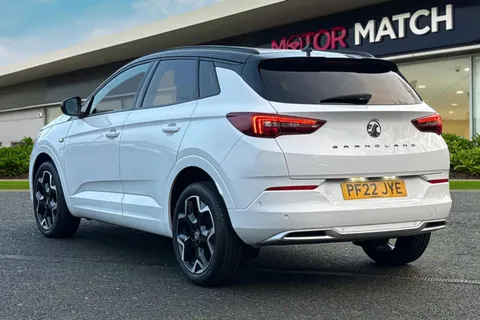 PF22JYE Vauxhall Grandland 1.2 Turbo Ultimate Auto Euro 6 (s/s) 5dr Thumbnail #3