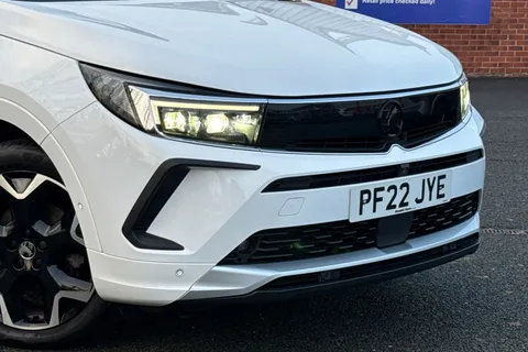 PF22JYE Vauxhall Grandland 1.2 Turbo Ultimate Auto Euro 6 (s/s) 5dr Thumbnail #9