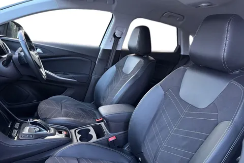 PF22JYE Vauxhall Grandland 1.2 Turbo Ultimate Auto Euro 6 (s/s) 5dr Thumbnail #16