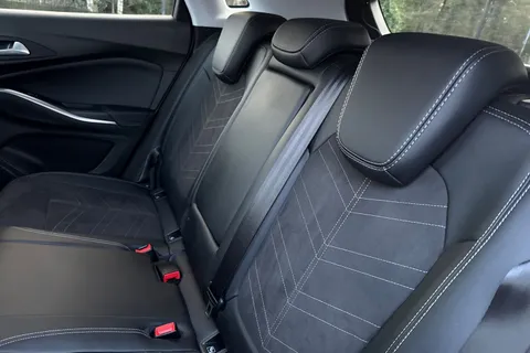 PF22JYE Vauxhall Grandland 1.2 Turbo Ultimate Auto Euro 6 (s/s) 5dr Thumbnail #19