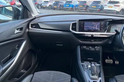 PF22JYE Vauxhall Grandland 1.2 Turbo Ultimate Auto Euro 6 (s/s) 5dr Thumbnail #20