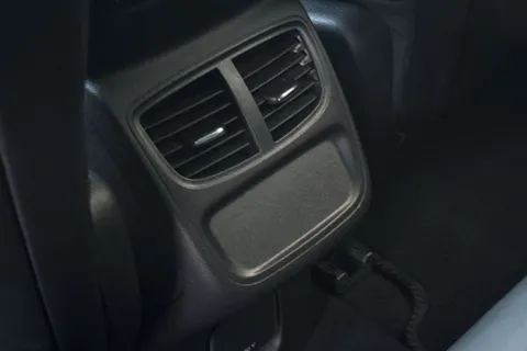 PF22JYE Vauxhall Grandland 1.2 Turbo Ultimate Auto Euro 6 (s/s) 5dr Thumbnail #33