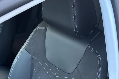 PF22JYE Vauxhall Grandland 1.2 Turbo Ultimate Auto Euro 6 (s/s) 5dr Thumbnail #37