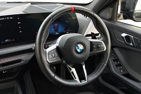 PX74XXL BMW 1 Series 2.0 M135i DCT xDrive Euro 6 (s/s) 5dr Thumbnail #17