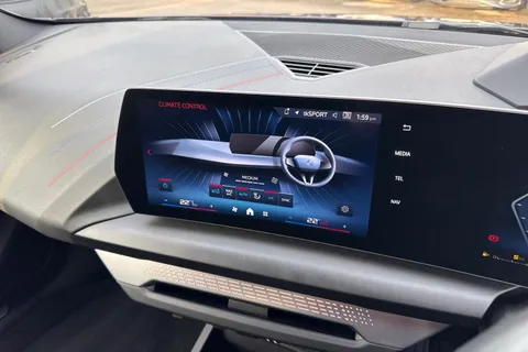 PX74XXL BMW 1 Series 2.0 M135i DCT xDrive Euro 6 (s/s) 5dr Thumbnail #21