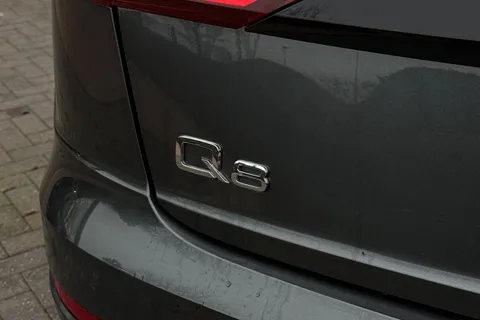 DY71CCA Audi Q8 S line 50 TDI quattro 286 PS tiptronic Thumbnail #29