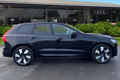 FY73OZL Volvo Xc60 2.0h T8 Recharge 18.8kWh Ultimate Dark Auto AWD Euro 6 (s/s) 5dr Thumbnail #4