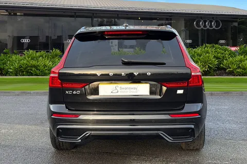 FY73OZL Volvo Xc60 2.0h T8 Recharge 18.8kWh Ultimate Dark Auto AWD Euro 6 (s/s) 5dr Thumbnail #5