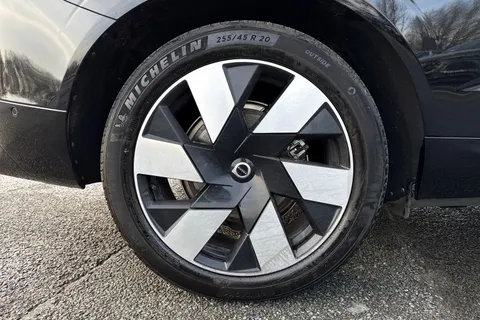 FY73OZL Volvo Xc60 2.0h T8 Recharge 18.8kWh Ultimate Dark Auto AWD Euro 6 (s/s) 5dr Thumbnail #12