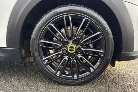 YF23JKE Mini Electric Hatch Cooper SE 32.6kWh Level 2 Auto 3dr Thumbnail #13