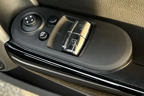 YF23JKE Mini Electric Hatch Cooper SE 32.6kWh Level 2 Auto 3dr Thumbnail #21