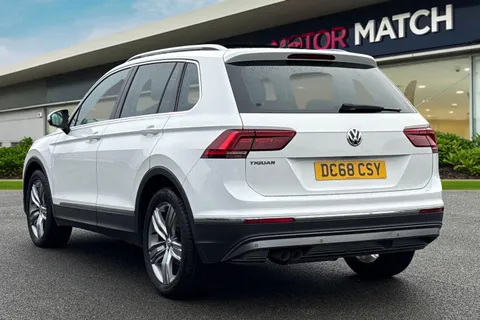 DC68CSY Volkswagen Tiguan 2.0 TDI SEL DSG Euro 6 (s/s) 5dr Thumbnail #2