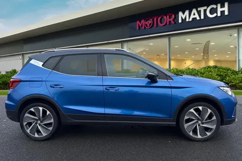 NL22ZJY SEAT Arona 1.5 TSI FR Sport DSG Euro 6 (s/s) 5dr Thumbnail #3