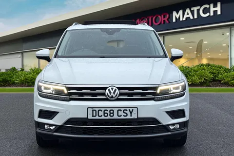 DC68CSY Volkswagen Tiguan 2.0 TDI SEL DSG Euro 6 (s/s) 5dr Thumbnail #5