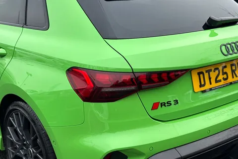 DT25RNA Audi RS 3 RS 3 Sportback Carbon Black   400 PS S tronic Thumbnail #8