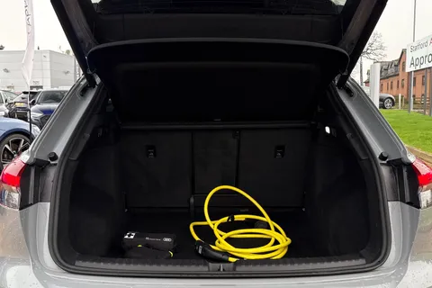 BP73HLO Audi Q4 e-tron Q4  (S) Black Edition 45 e-tron  210,00 kW Thumbnail #6