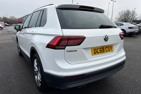 DC68CSY Volkswagen Tiguan 2.0 TDI SEL DSG Euro 6 (s/s) 5dr Thumbnail #7