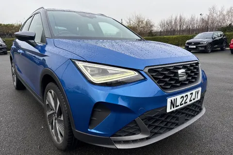 NL22ZJY SEAT Arona 1.5 TSI FR Sport DSG Euro 6 (s/s) 5dr Thumbnail #8