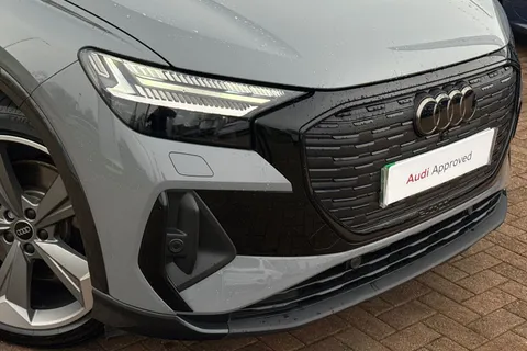 BP73HLO Audi Q4 e-tron Q4  (S) Black Edition 45 e-tron  210,00 kW Thumbnail #8