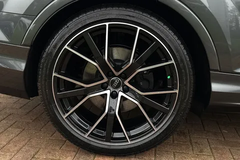  Audi Q7 SQ7 TFSI Quattro 507 Black Ed 5dr Tiptronic Thumbnail #12