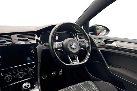 VE67LXM Volkswagen Golf 2.0 TDI GTD Euro 6 (s/s) 5dr Thumbnail #12