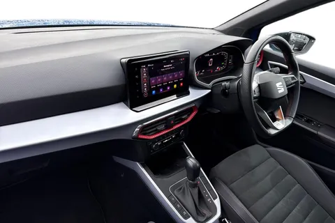 NL22ZJY SEAT Arona 1.5 TSI FR Sport DSG Euro 6 (s/s) 5dr Thumbnail #14