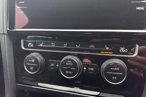 VE67LXM Volkswagen Golf 2.0 TDI GTD Euro 6 (s/s) 5dr Thumbnail #18