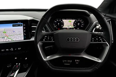 BP73HLO Audi Q4 e-tron Q4  (S) Black Edition 45 e-tron  210,00 kW Thumbnail #17