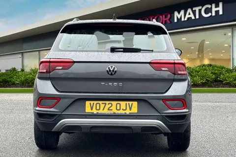 VO72OJV Volkswagen T-Roc 1.0 TSI Life Euro 6 (s/s) 5dr Thumbnail #4